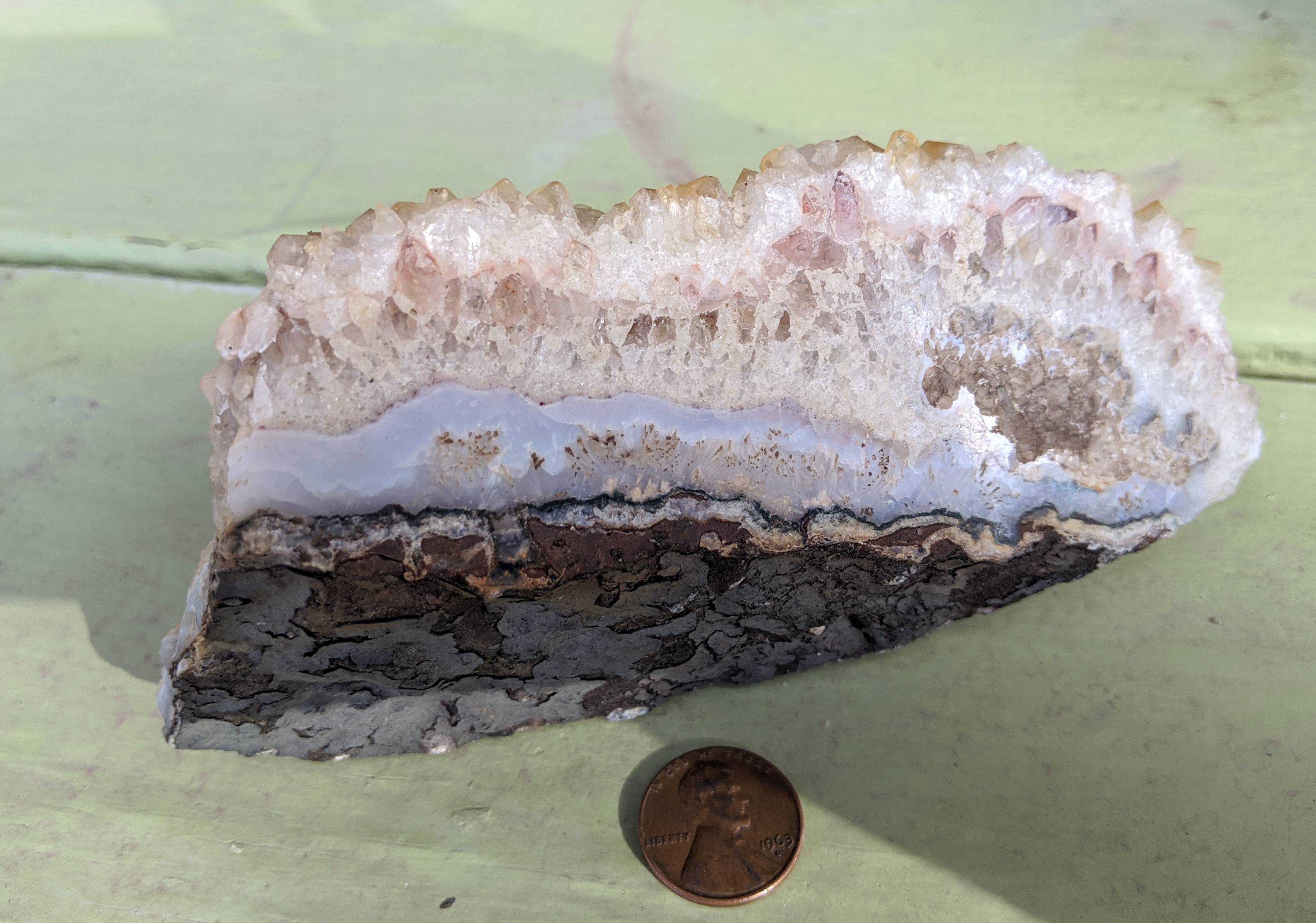 Examining agate growth pattern | Arizona Geological Survey - AZGS
